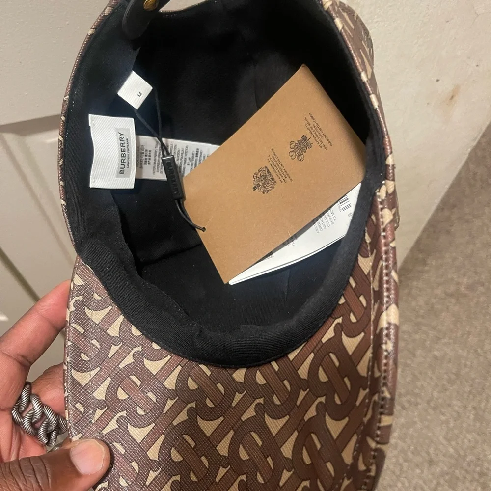 Burberry unisex hats - Picture 3 of 6